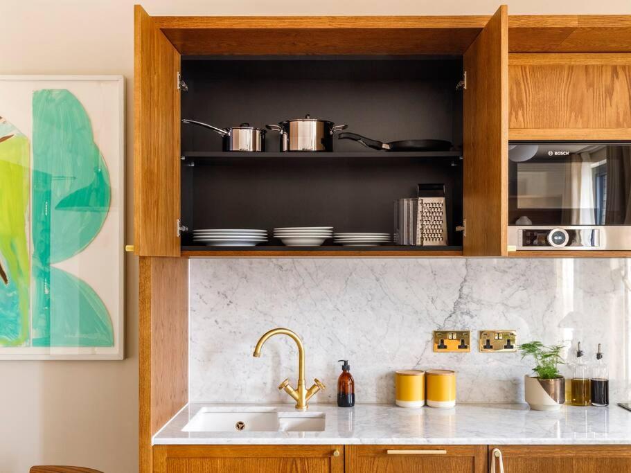 Luxury In A Vibrant Part Of North Apartamento